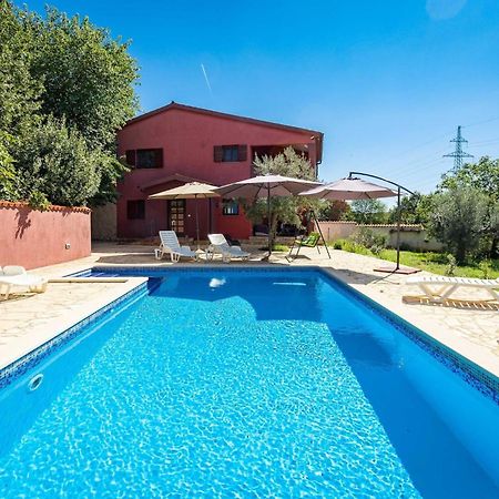 Holiday Home Pina Pula Luaran gambar