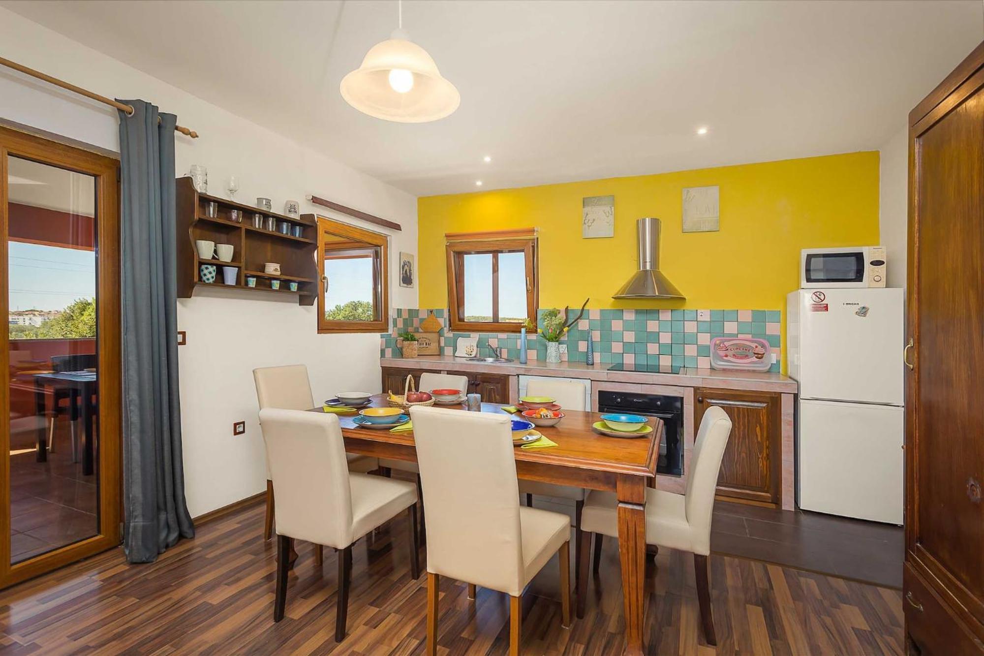 Holiday Home Pina Pula Luaran gambar