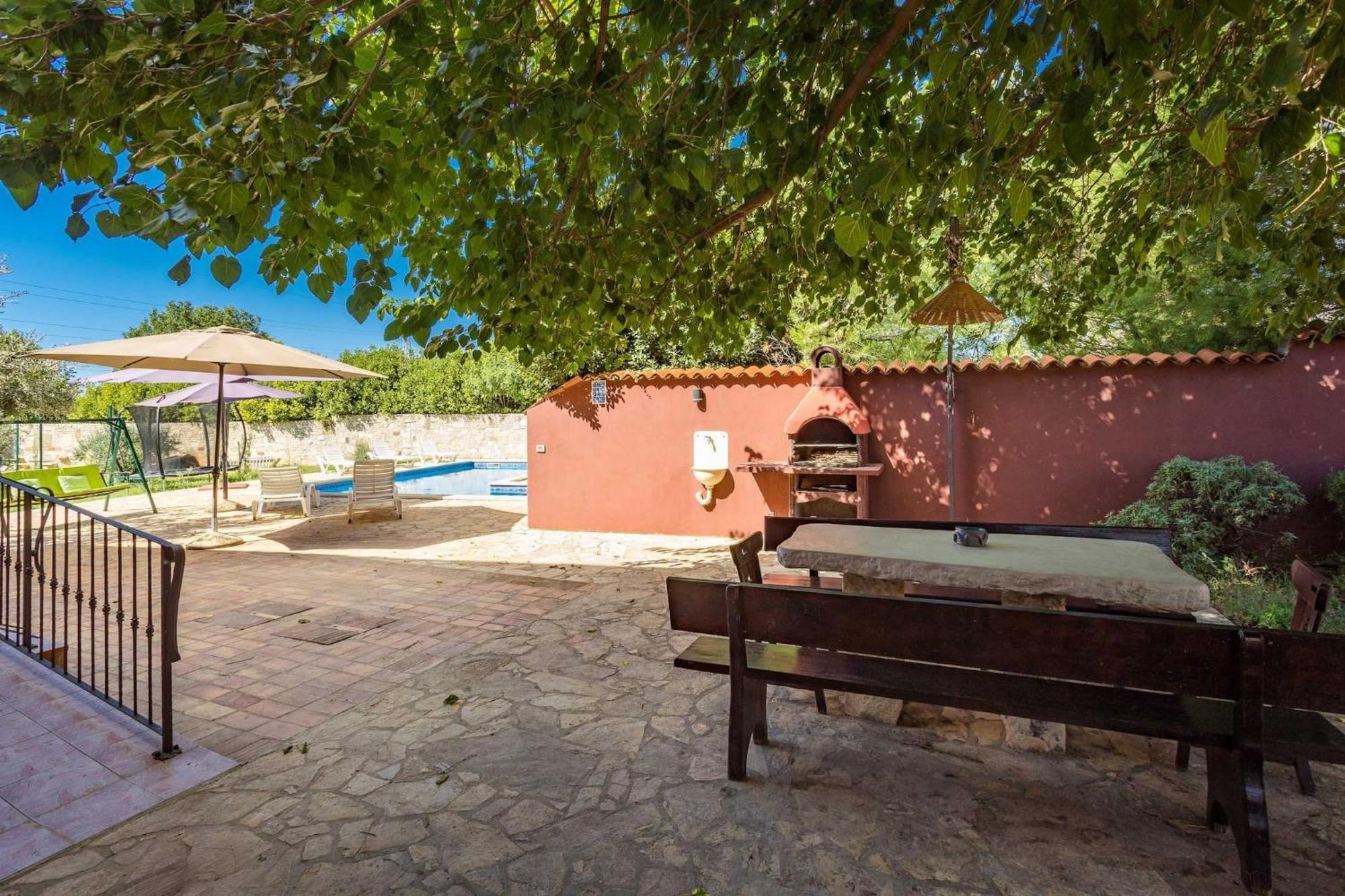 Holiday Home Pina Pula Luaran gambar