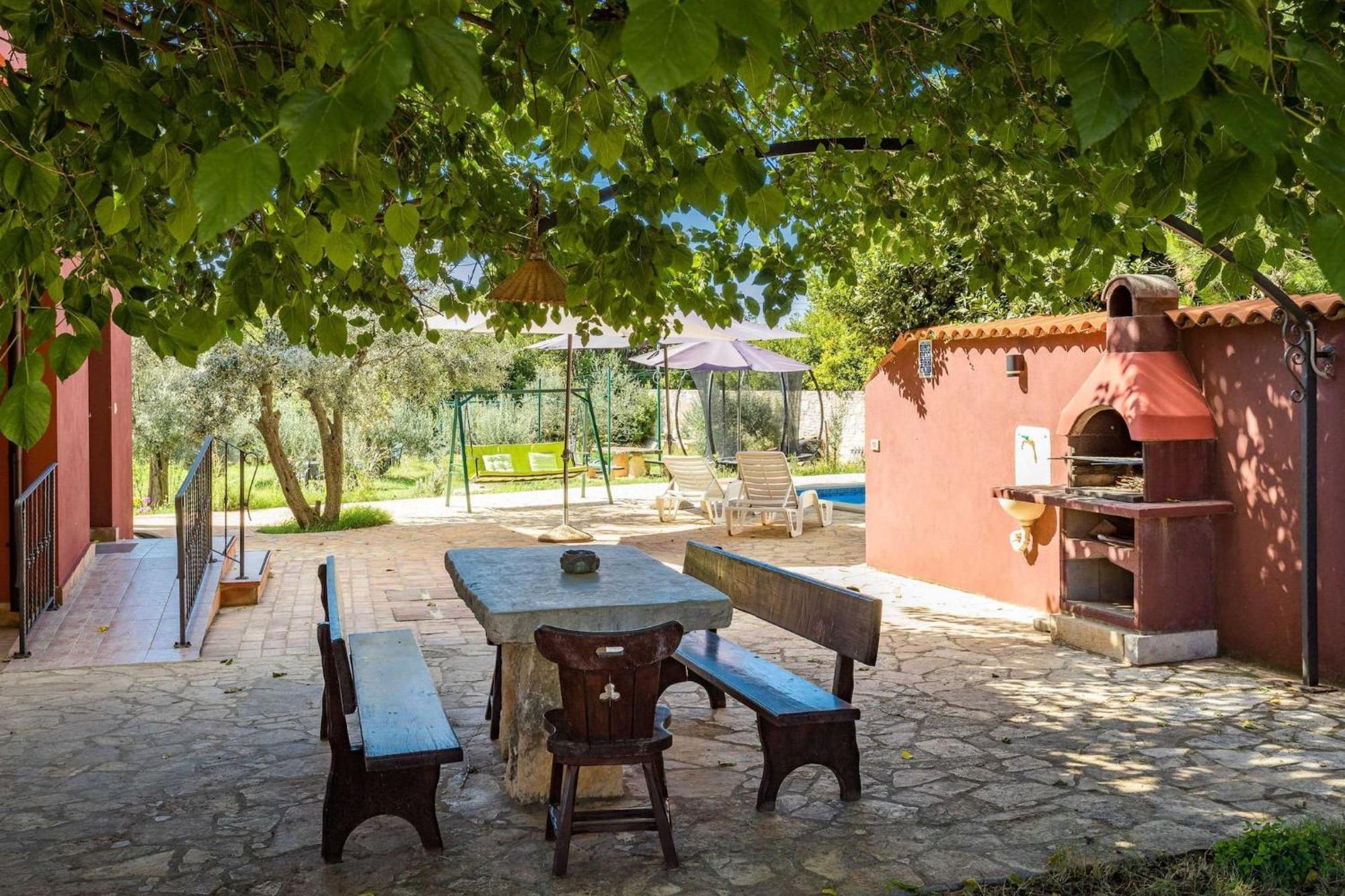 Holiday Home Pina Pula Luaran gambar