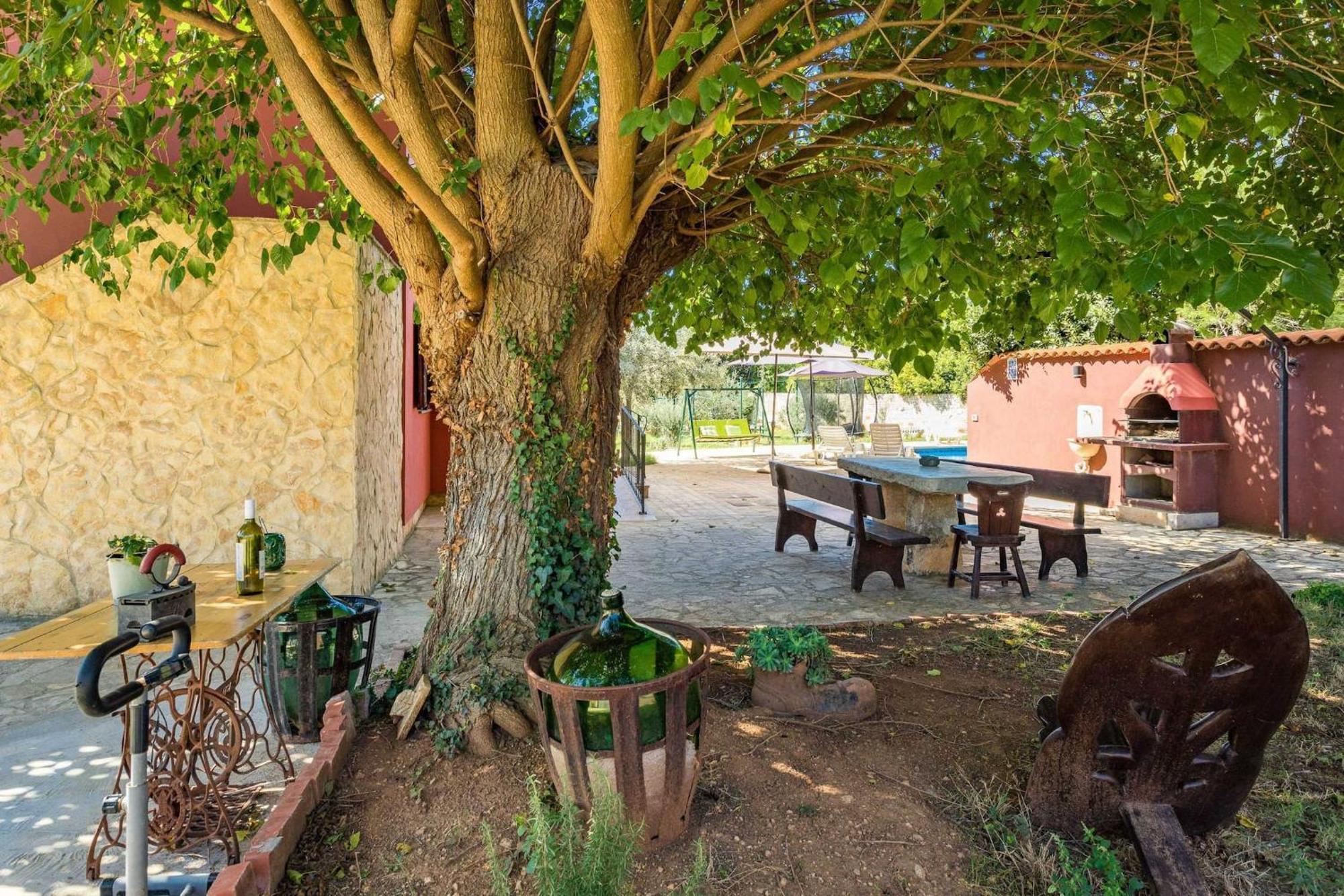 Holiday Home Pina Pula Luaran gambar